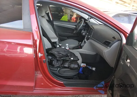 2019 Hyundai Elantra Sel z USA, uszkodzony, nr VIN 5NPD84LF0KH407534